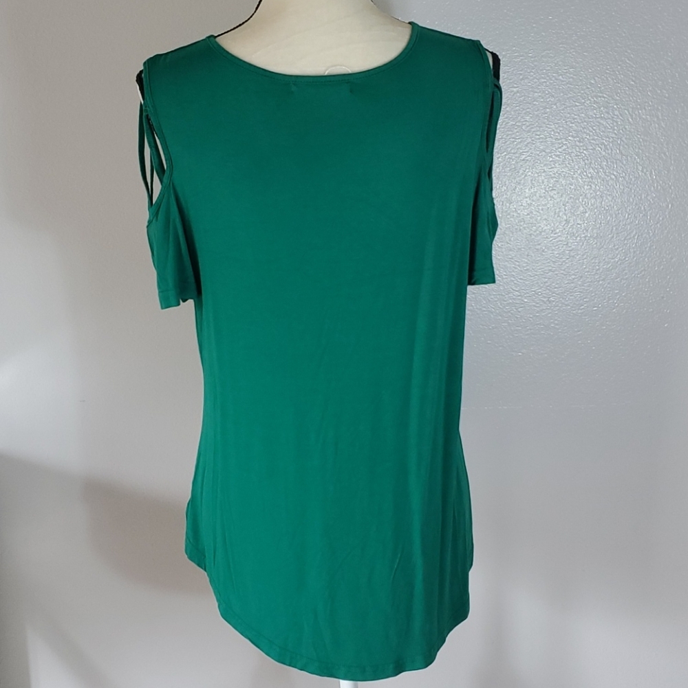 Cold shoulder tee - Picture 3 of 4